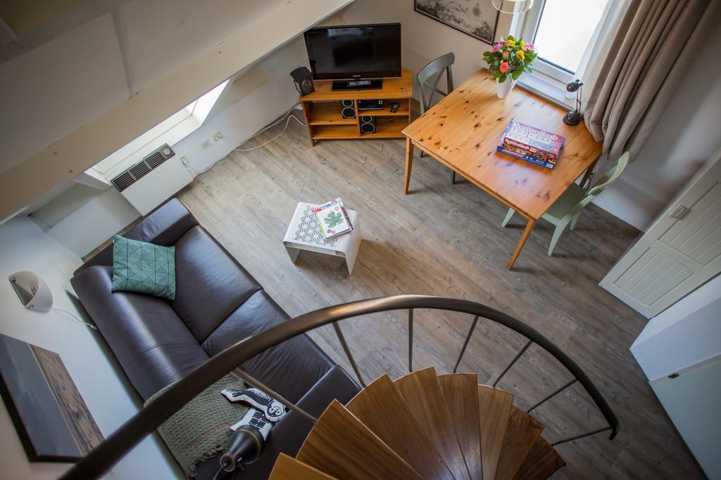 Appartementenhotel Tjermelan Terschelling Oosterend  Εξωτερικό φωτογραφία